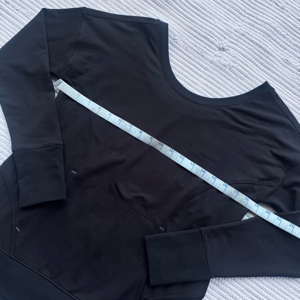 Athleta Black Curved Seam Pocket Pullover Sweatshirt Size S - Picture 3 of 11